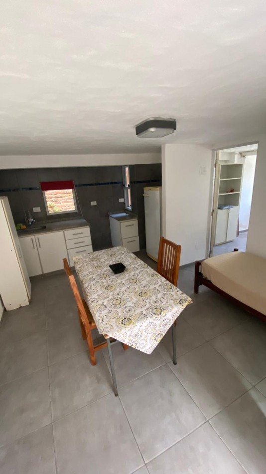 Hosteria con frente a Avda. Costanera y vista al rio, en Helvecia