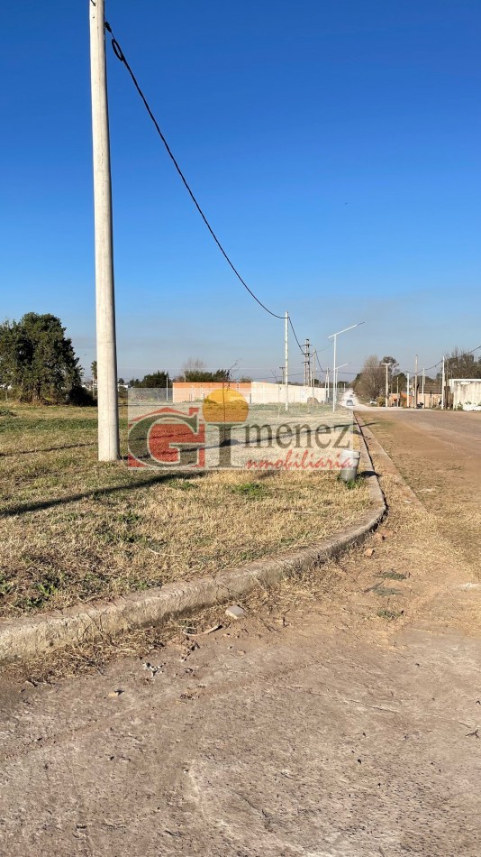 Lote barrio "Los Altos" , al Norte del Parque Favarolo y al Oeste de calle N.Zamaro, ciudad de San Justo, provincia de Santa Fe.